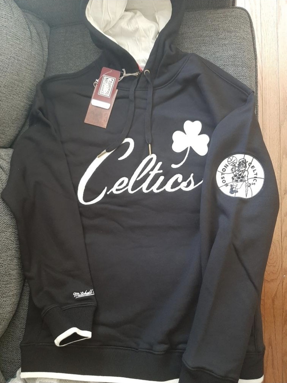 Mitchell & Ness Black Celtics Hoodie Adult XL Brand New